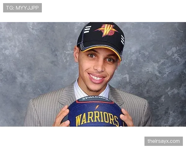 刚刷到斯蒂芬·库里的购物小票，差点把手机当成ATM了