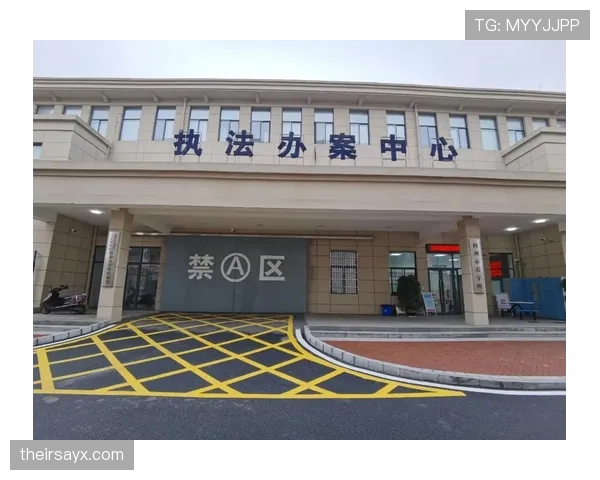 禁区线判罚规则拆解：触线算禁区内吗？详细解析！